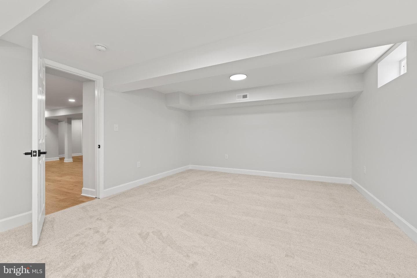 9512 Horn Avenue photo 30