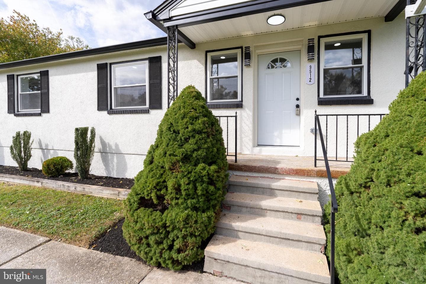 9512 Horn Avenue photo 43