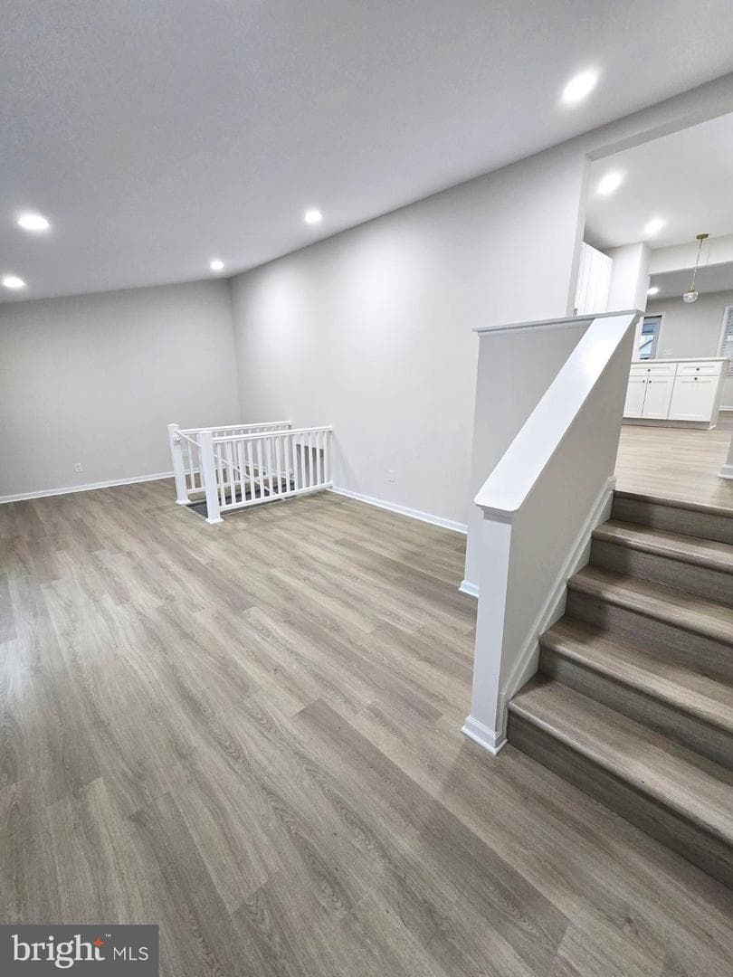 220 Parkwood Road photo 10