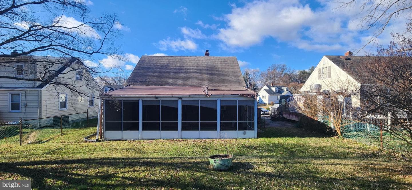 8723 Lackawanna Avenue photo 12