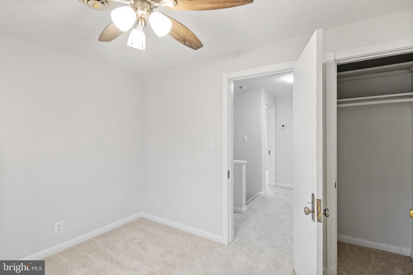 7028 Deerfield Rd photo 18