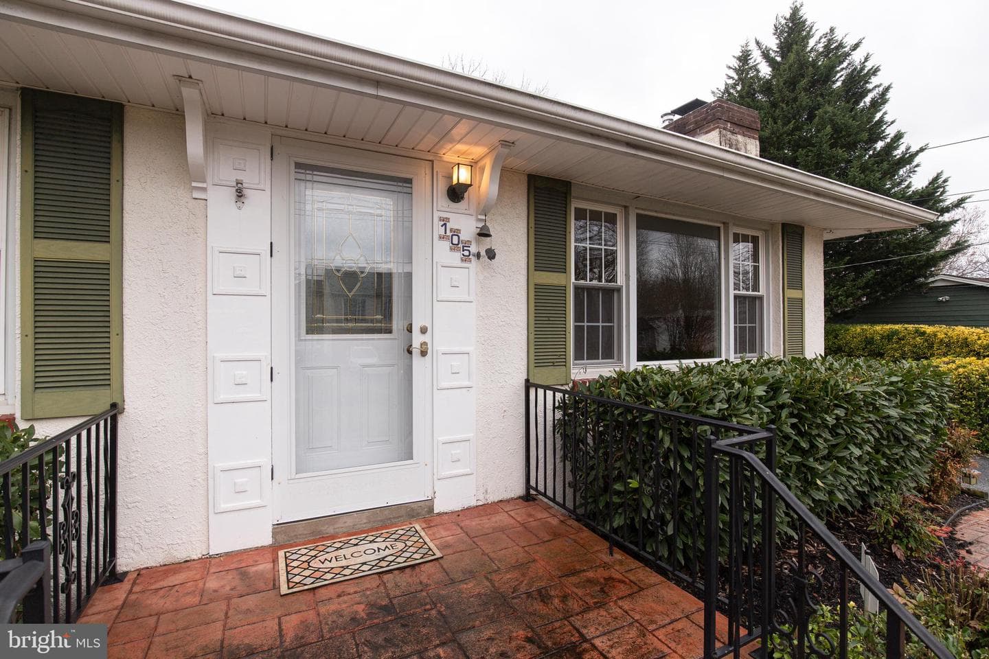 105 Washington Street photo 2
