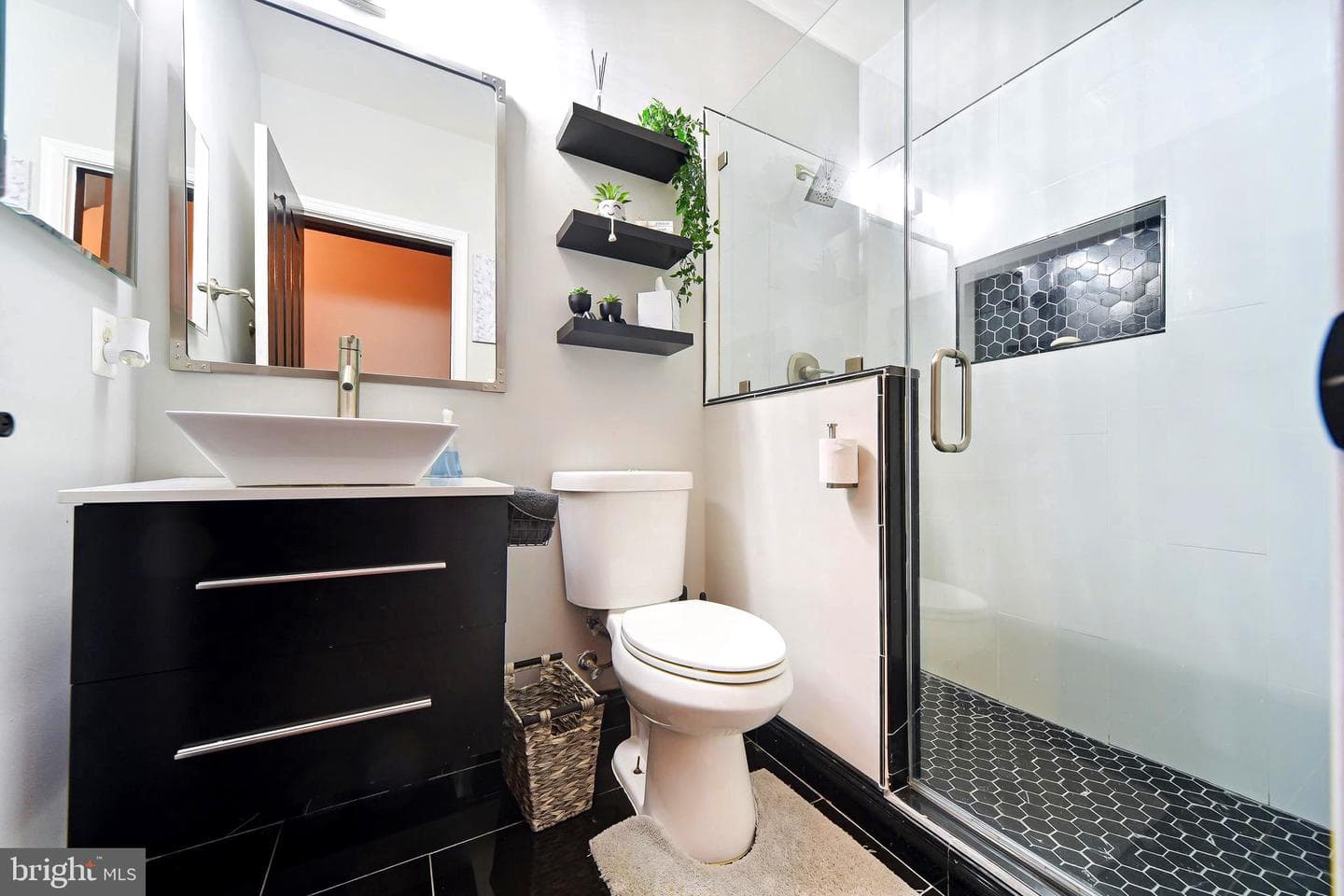909 Zenith Drive photo 48