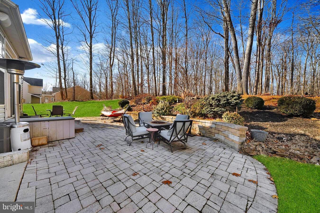 909 Zenith Drive photo 60
