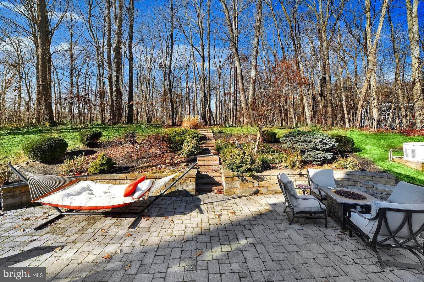 909 Zenith Drive photo 61
