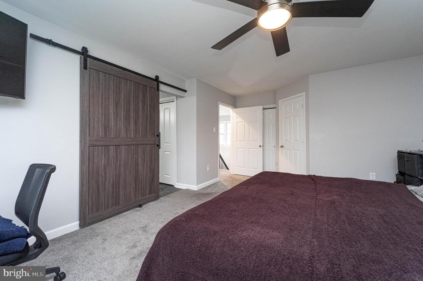 8735 Lisa Lane photo 32