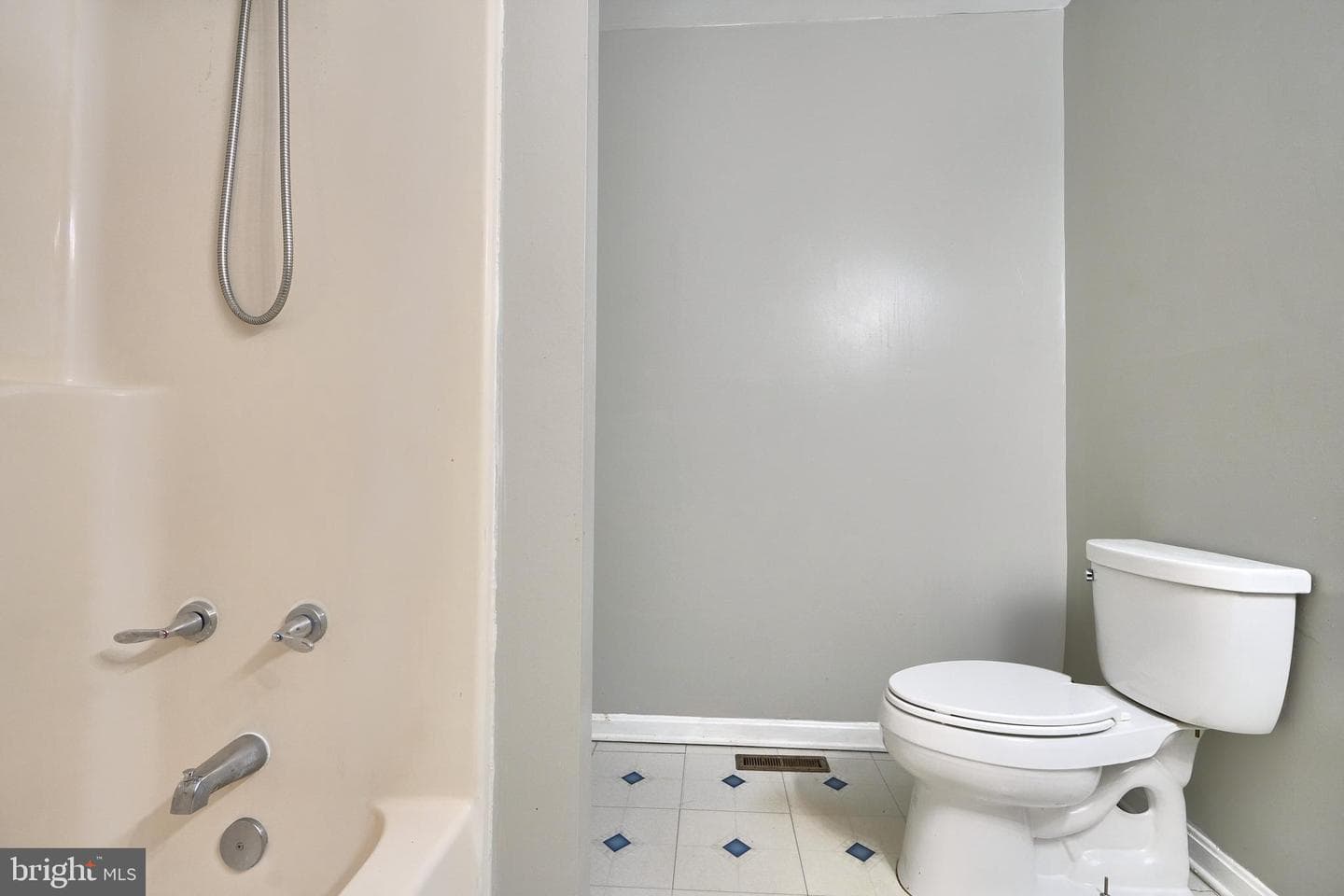 10 Bohn Court photo 17