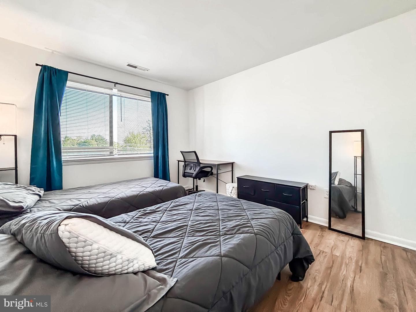130 Slade Avenue #520 photo 23