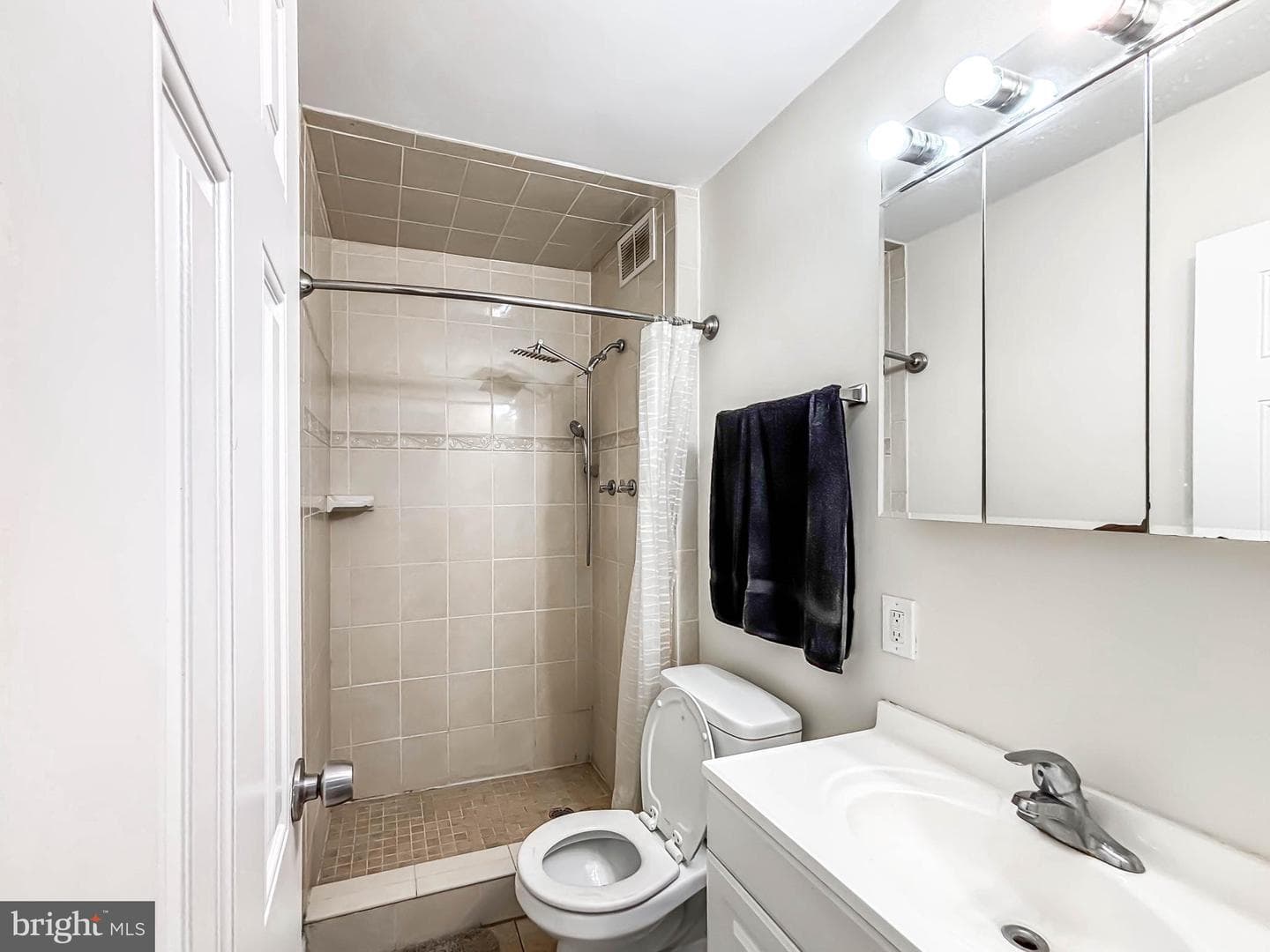 130 Slade Avenue #520 photo 36