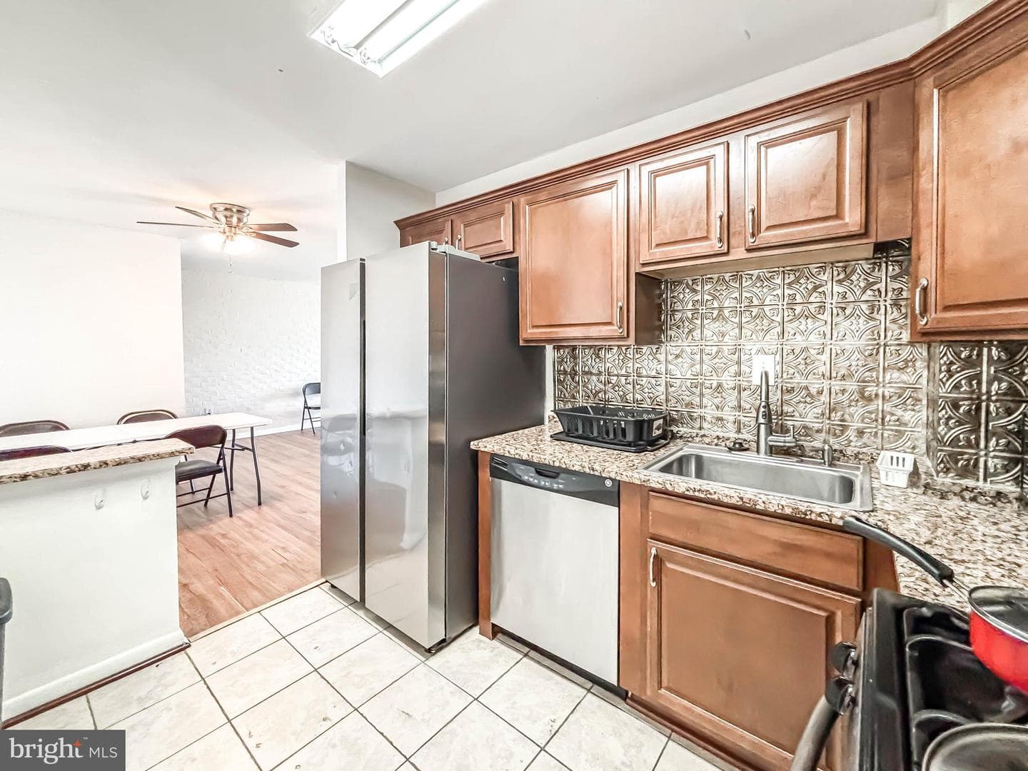 130 Slade Avenue #520 photo 40