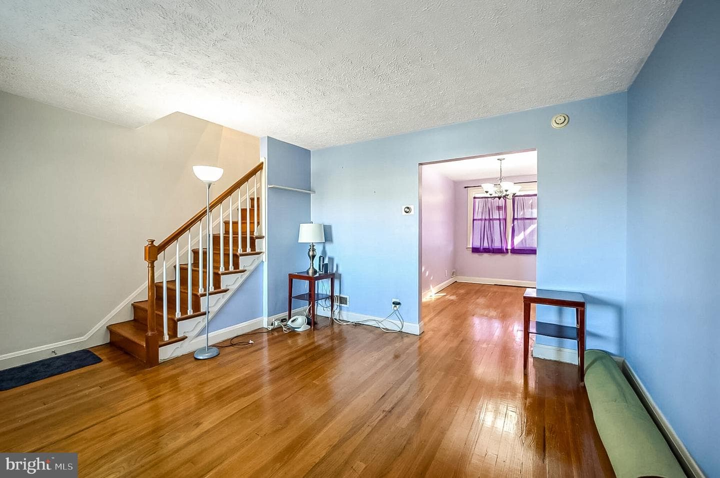 403 Oakwood Road photo 2