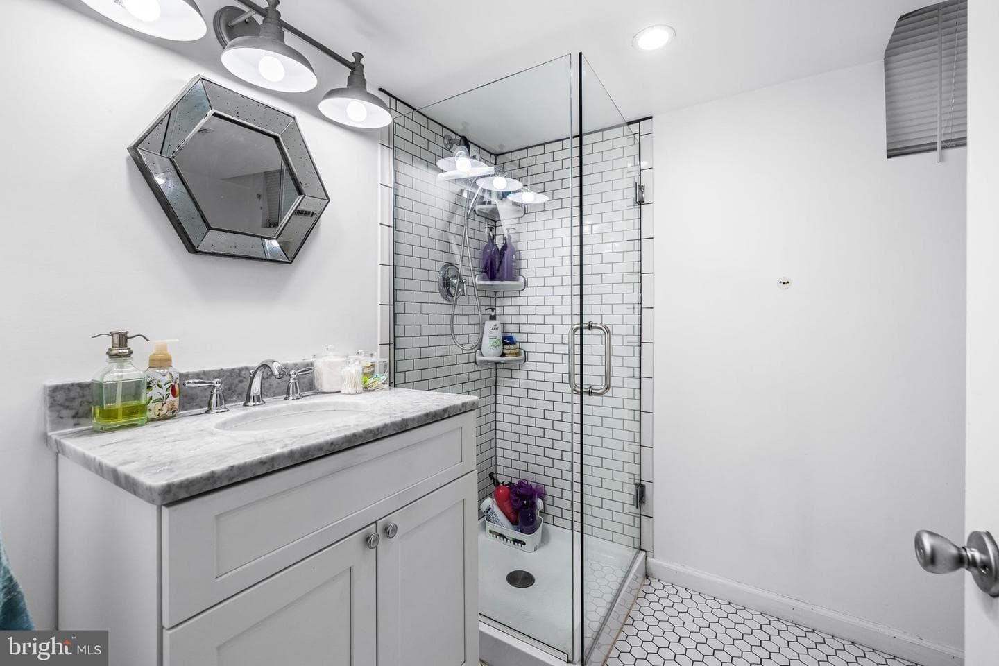 7705 Park Heights Avenue photo 37
