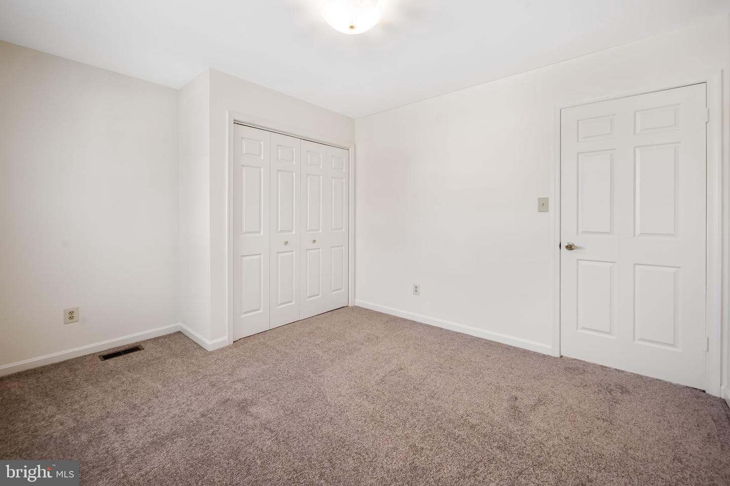 11 Dulaney Hills Court photo 18