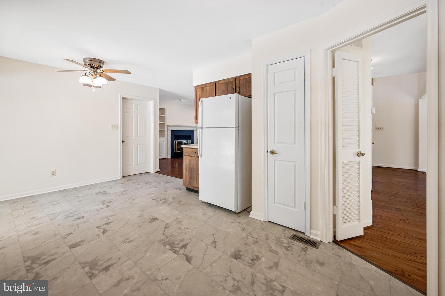 11 Dulaney Hills Court photo 7