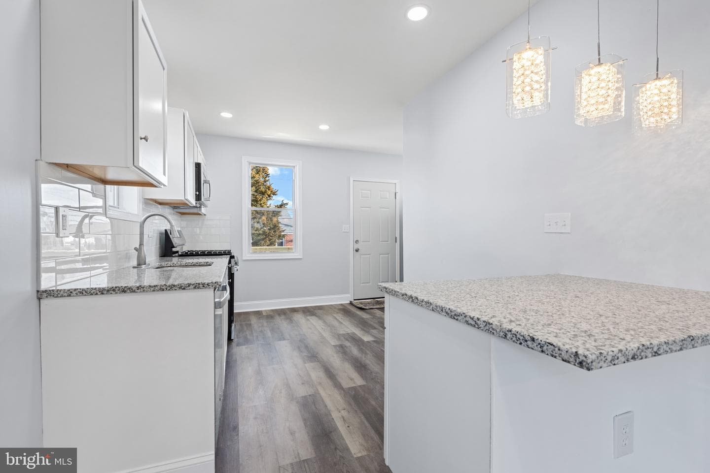 2206 Taylor Avenue photo 10
