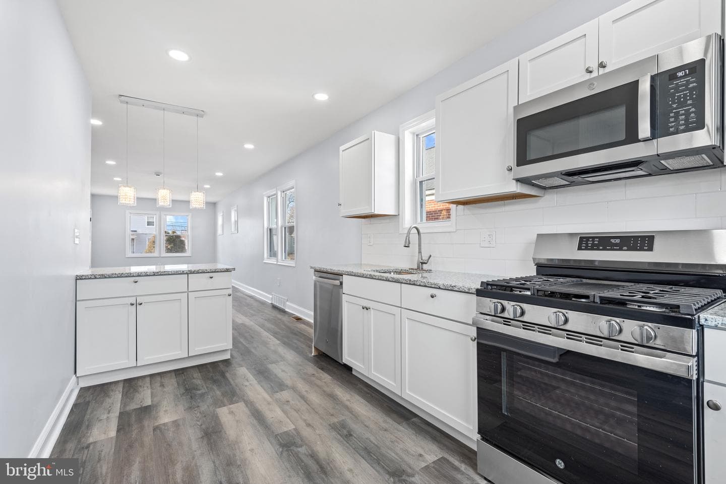 2206 Taylor Avenue photo 11