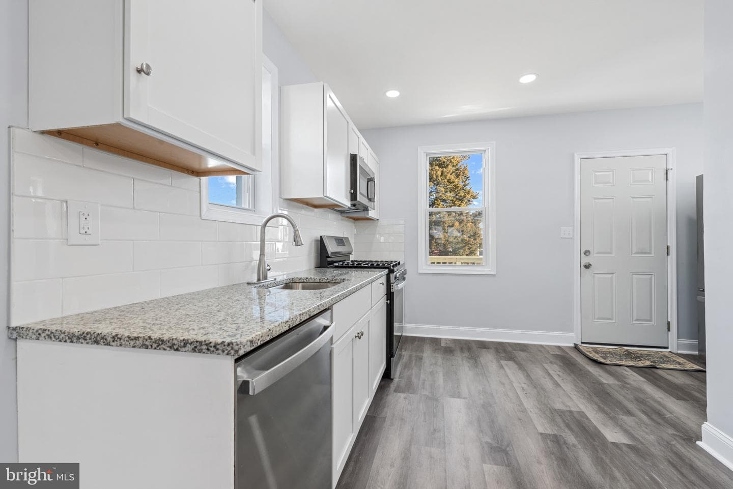 2206 Taylor Avenue photo 12
