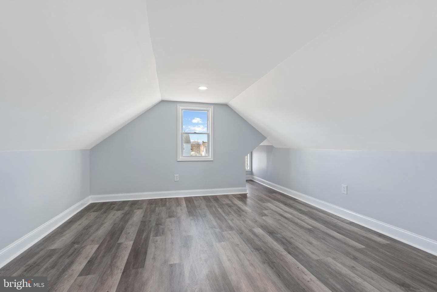 2206 Taylor Avenue photo 23