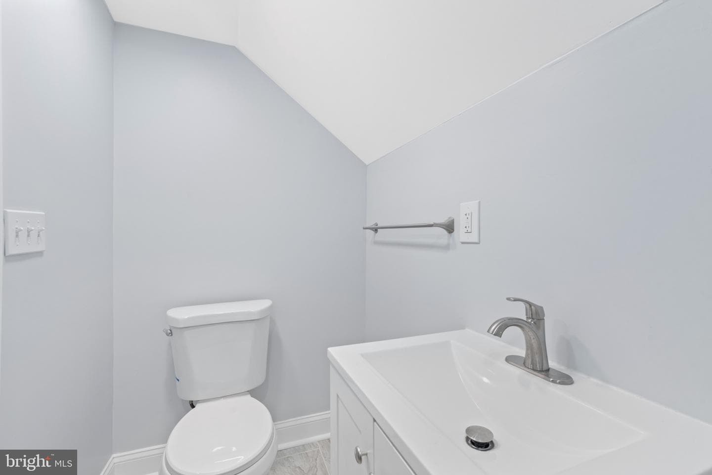 2206 Taylor Avenue photo 31
