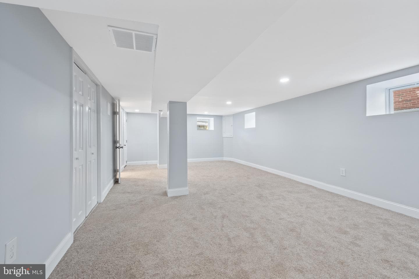 2206 Taylor Avenue photo 32