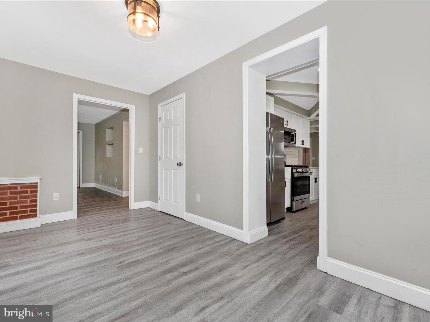 706 Greenwood Road photo 12