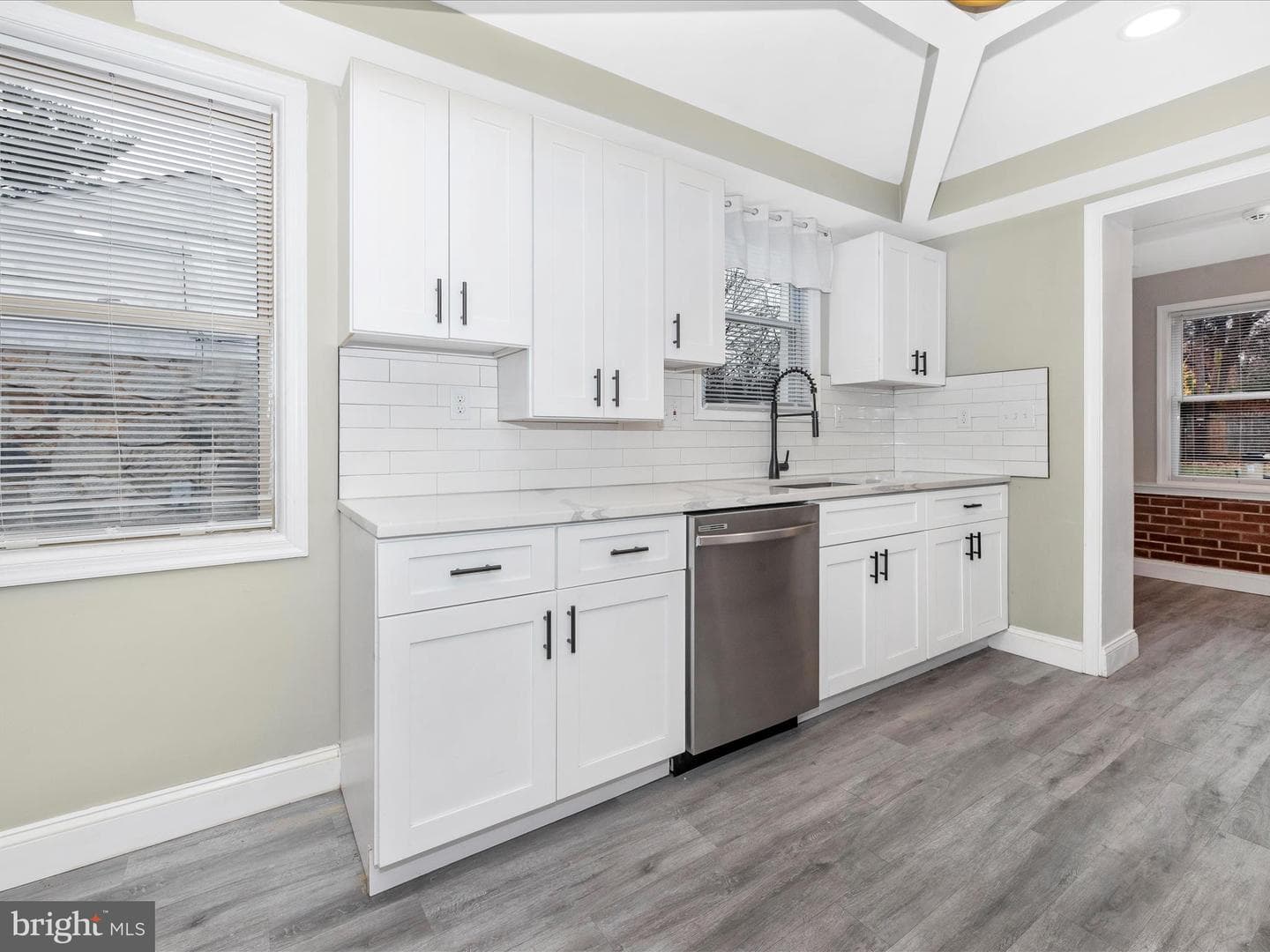 706 Greenwood Road photo 18