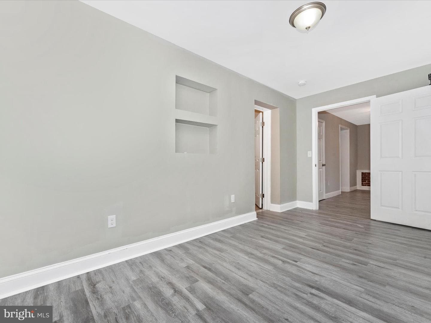 706 Greenwood Road photo 24