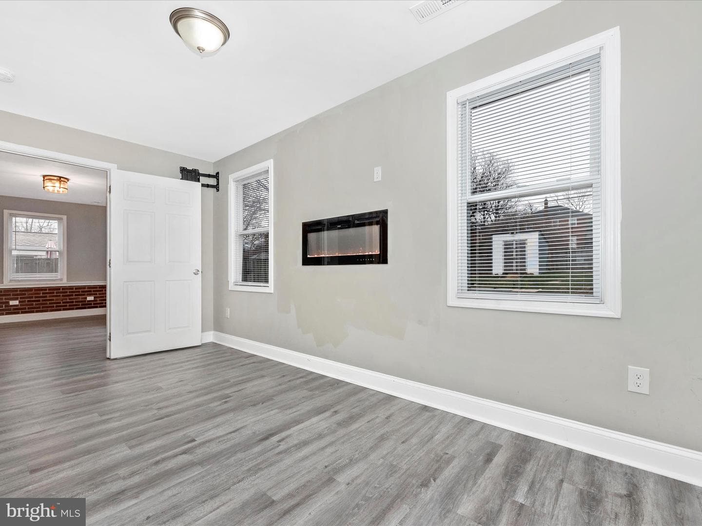 706 Greenwood Road photo 26