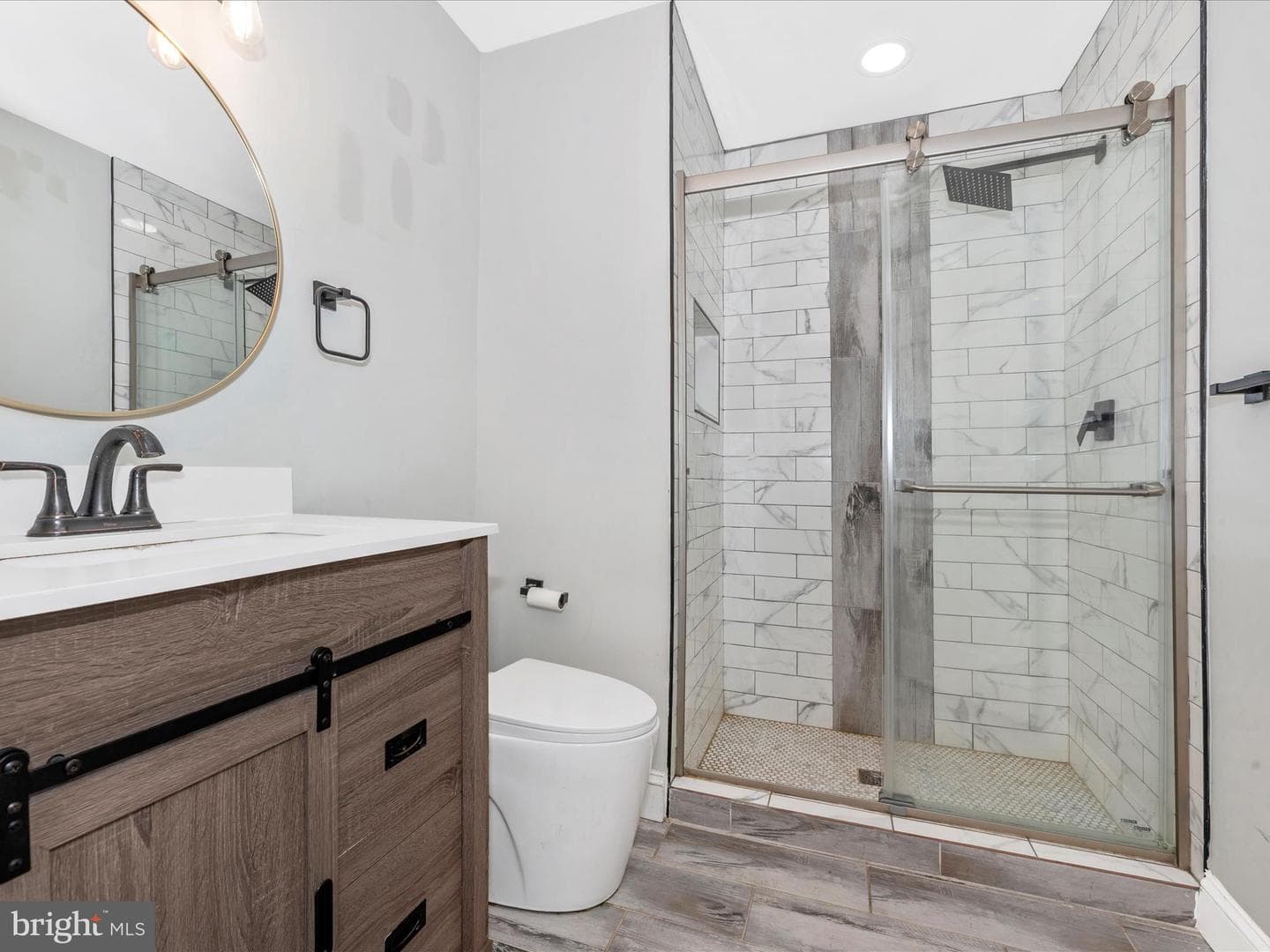 706 Greenwood Road photo 30