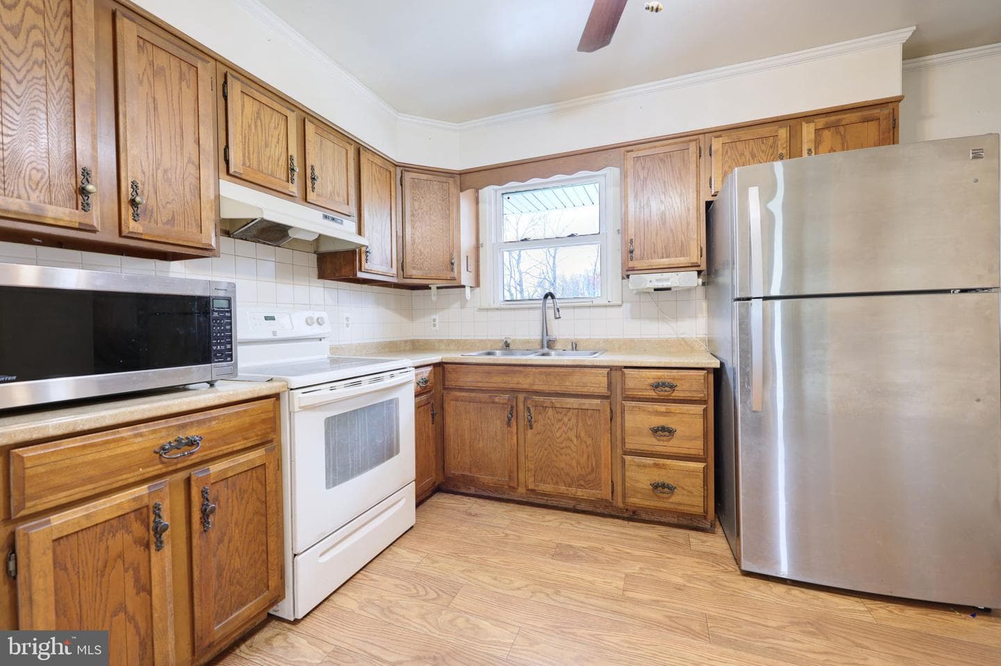 5807 Farmview Avenue photo 9