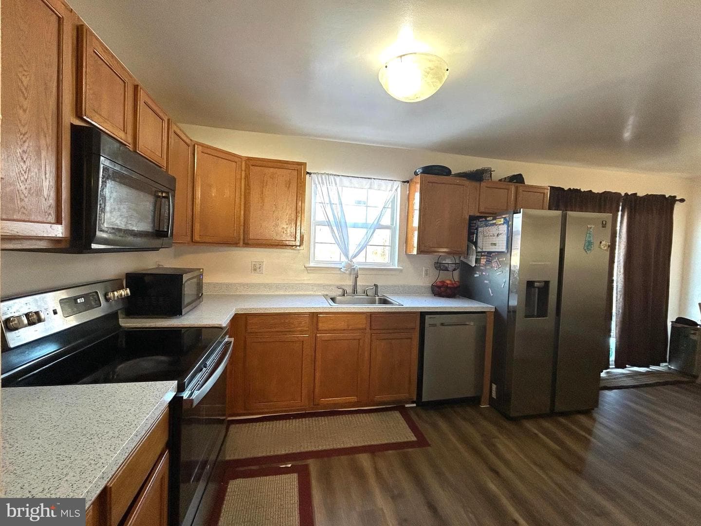 7209 Rutherford Green photo 3