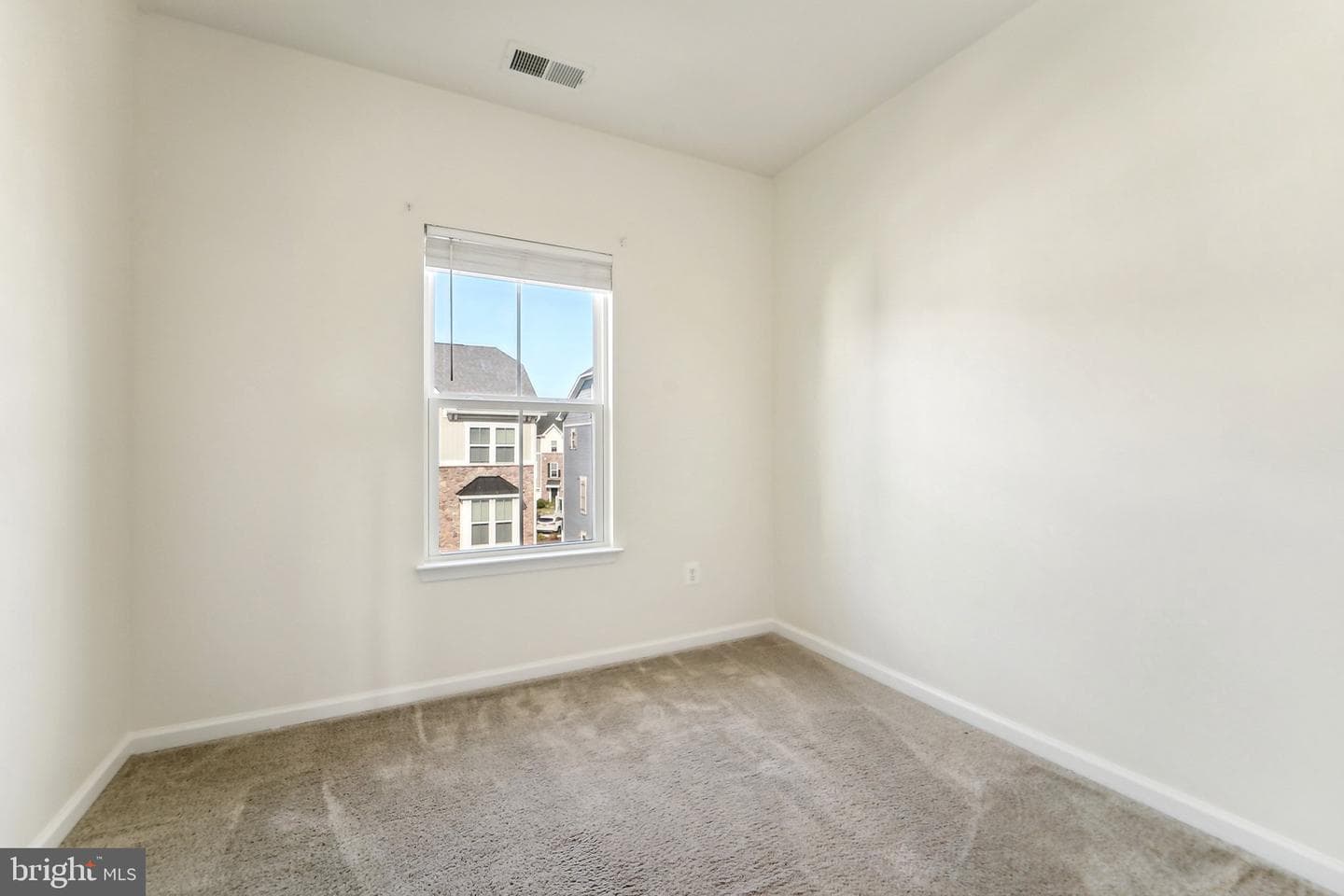 8219 Seaworthy photo 31
