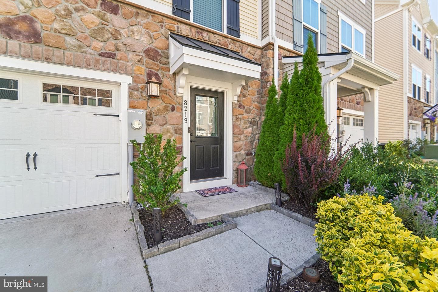 8219 Seaworthy photo 5
