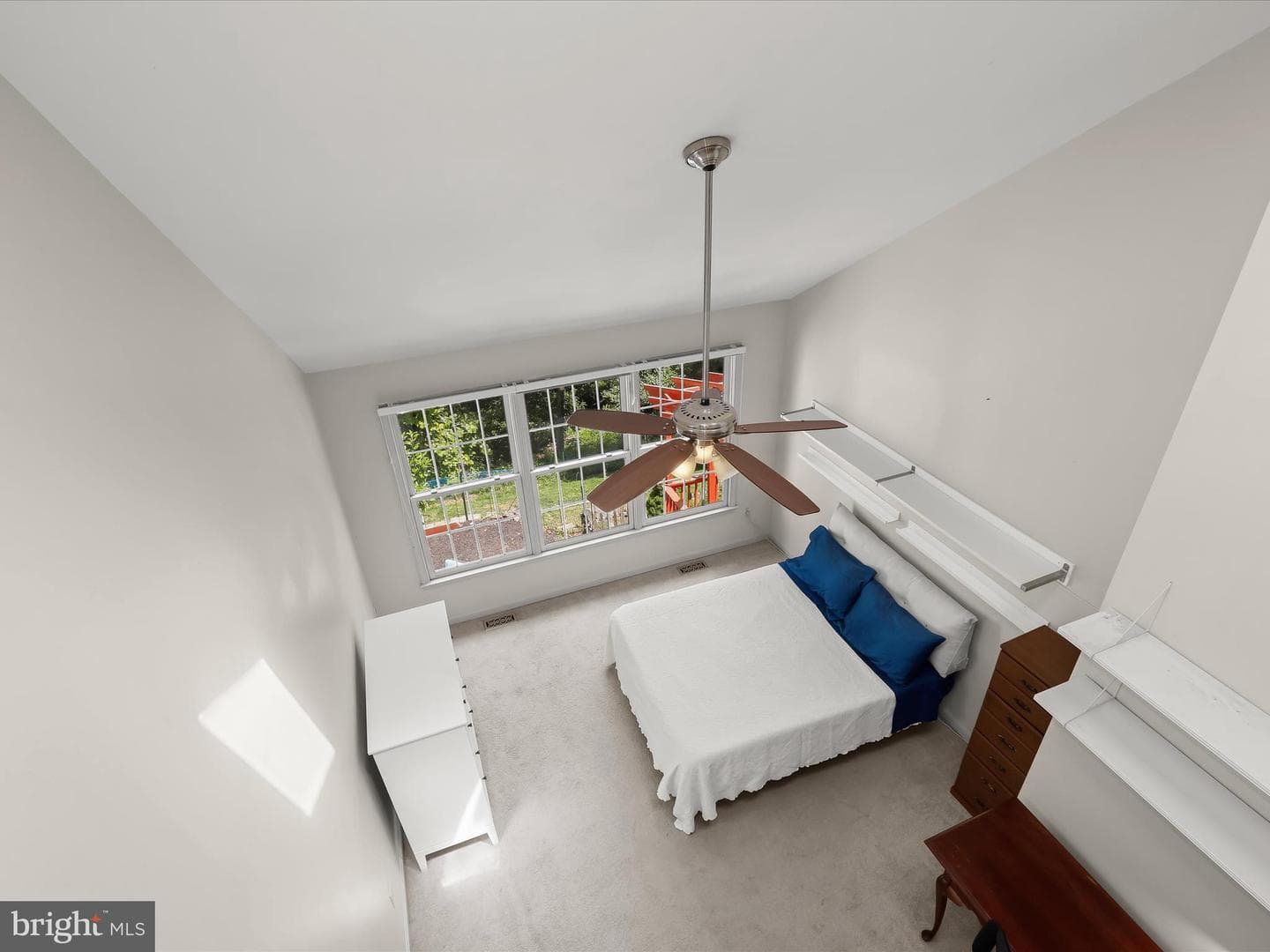 812 Charles James Circle photo 29