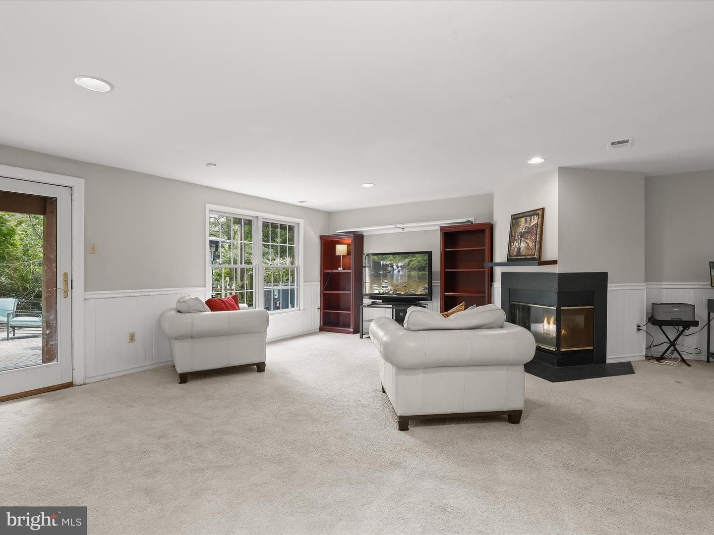 812 Charles James Circle photo 33