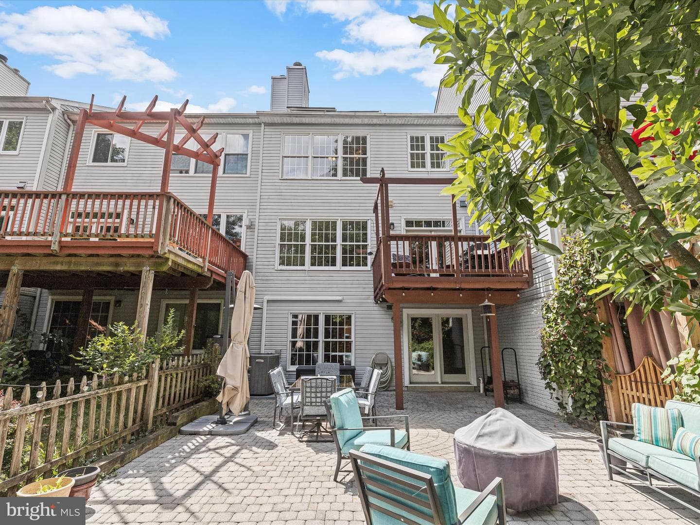 812 Charles James Circle photo 45