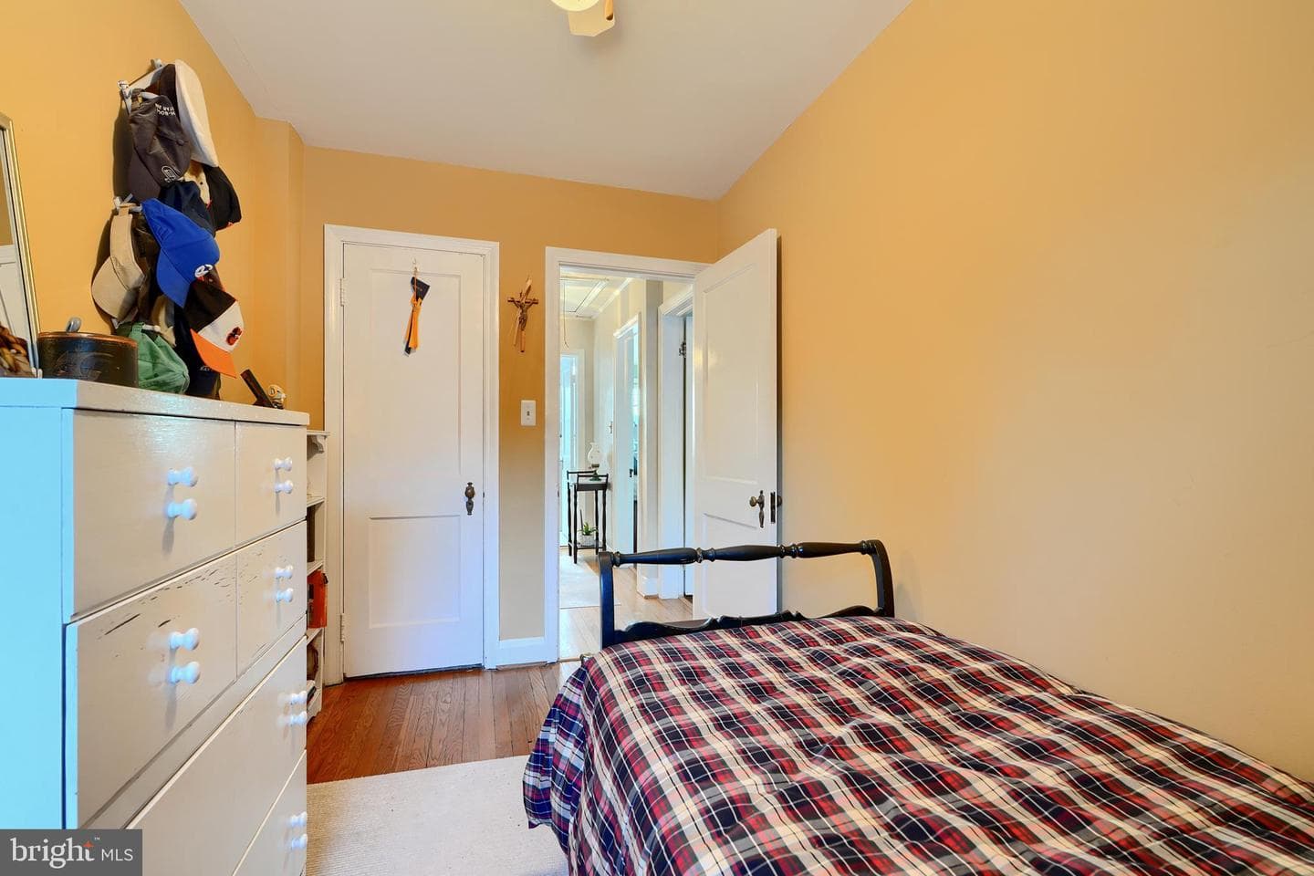 208 Ridge Avenue photo 23