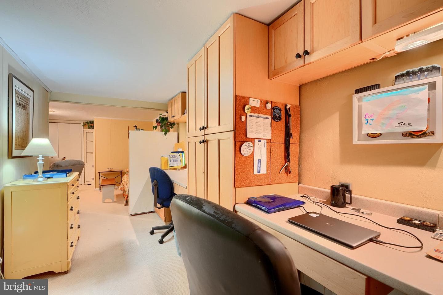 208 Ridge Avenue photo 35