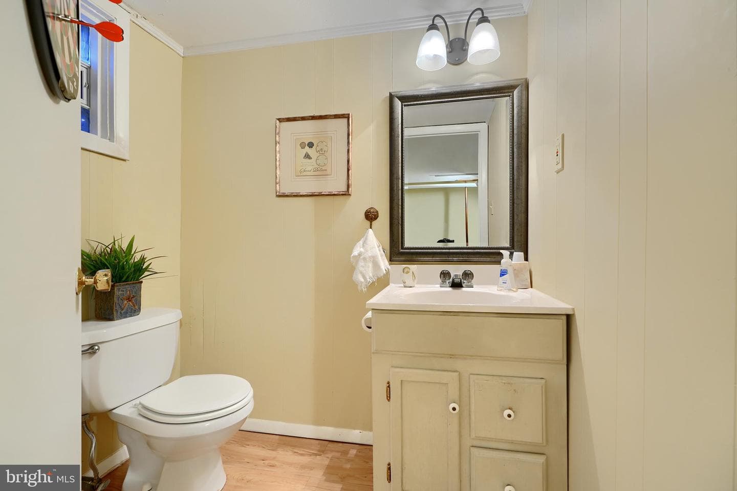 208 Ridge Avenue photo 36