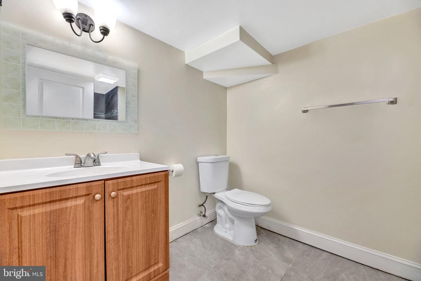 4850 Hazelwood Avenue photo 34