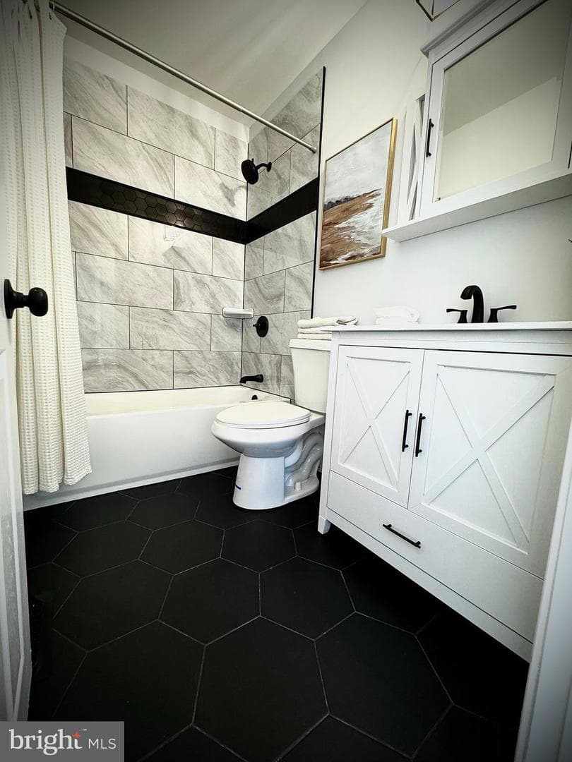 2 McTavish Avenue photo 9
