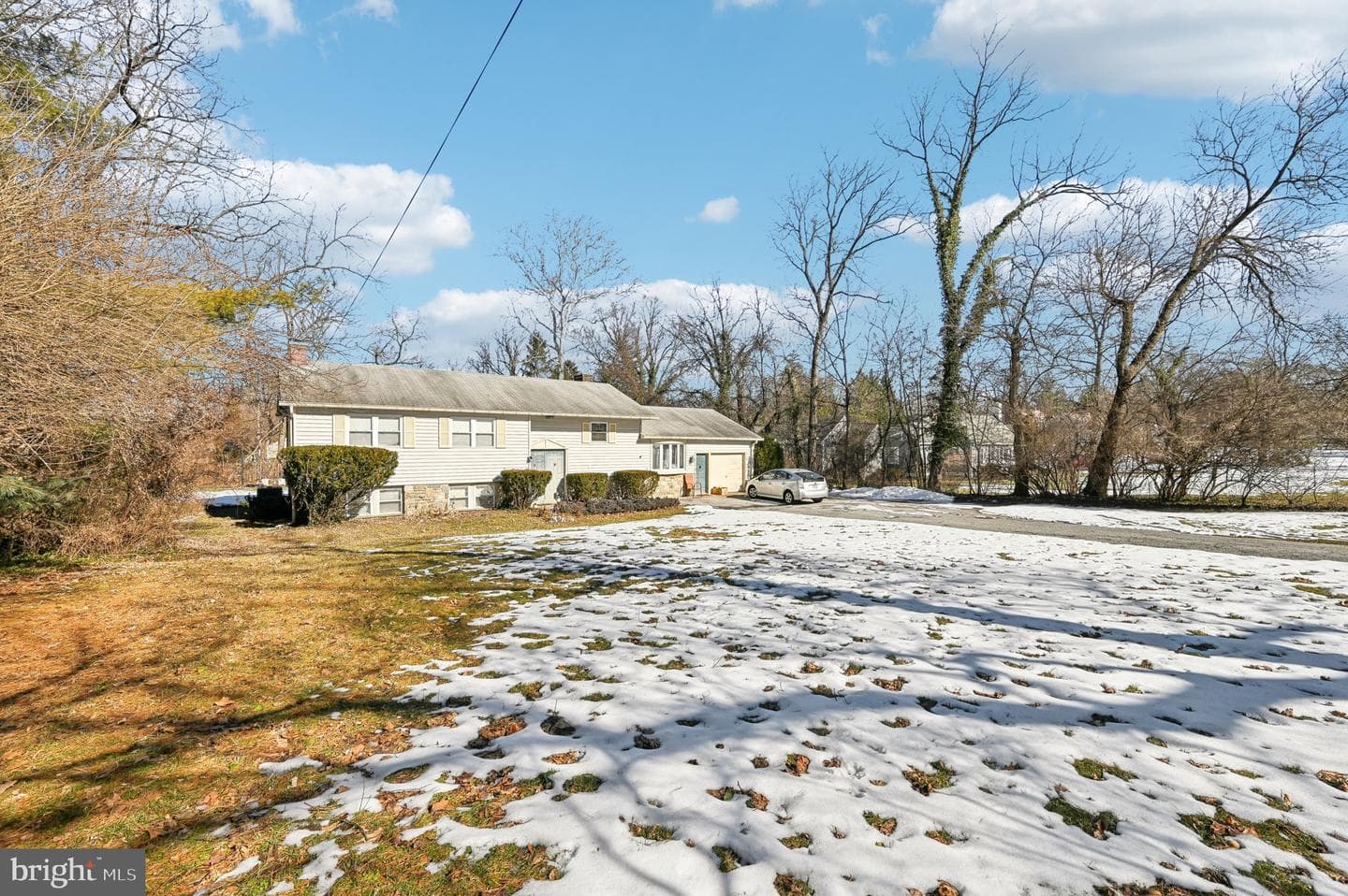 216 Morris Avenue photo 3
