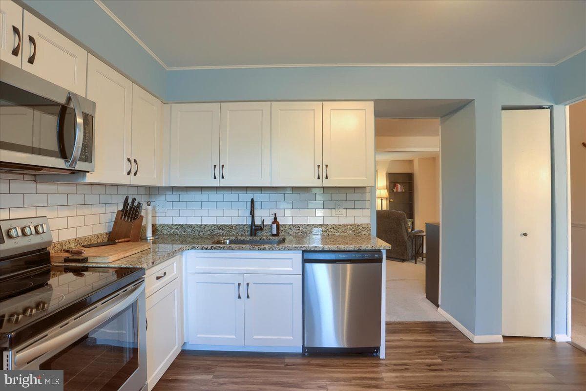 2639 Ebony Road photo 3