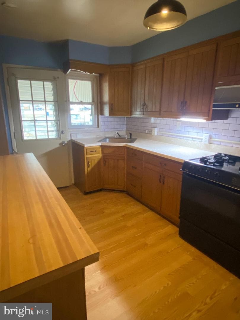 7919 Gray Haven photo 8
