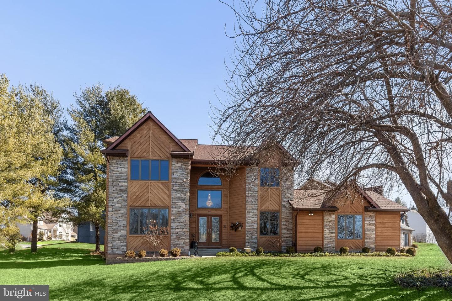 1 Red Maple Court photo 2
