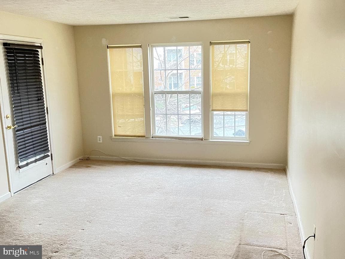 5017 Marchwood Court #5h photo 8