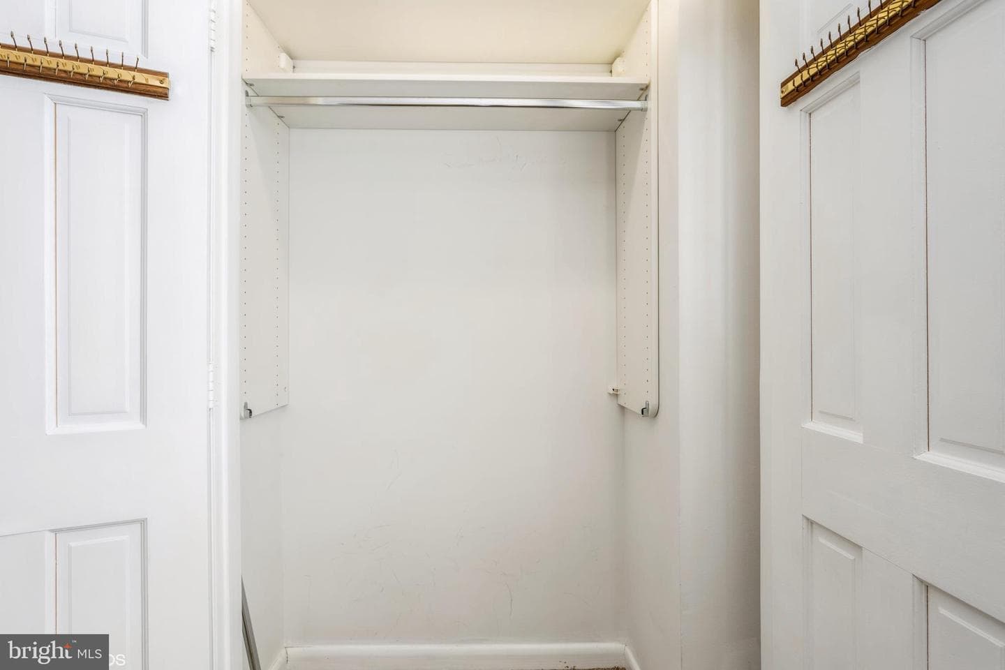 11 Slade Avenue #607 photo 34