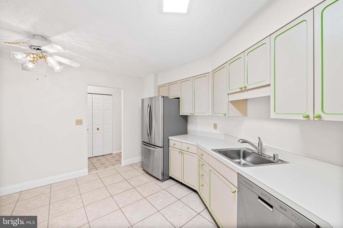 205 E Joppa Road #2604 photo 10