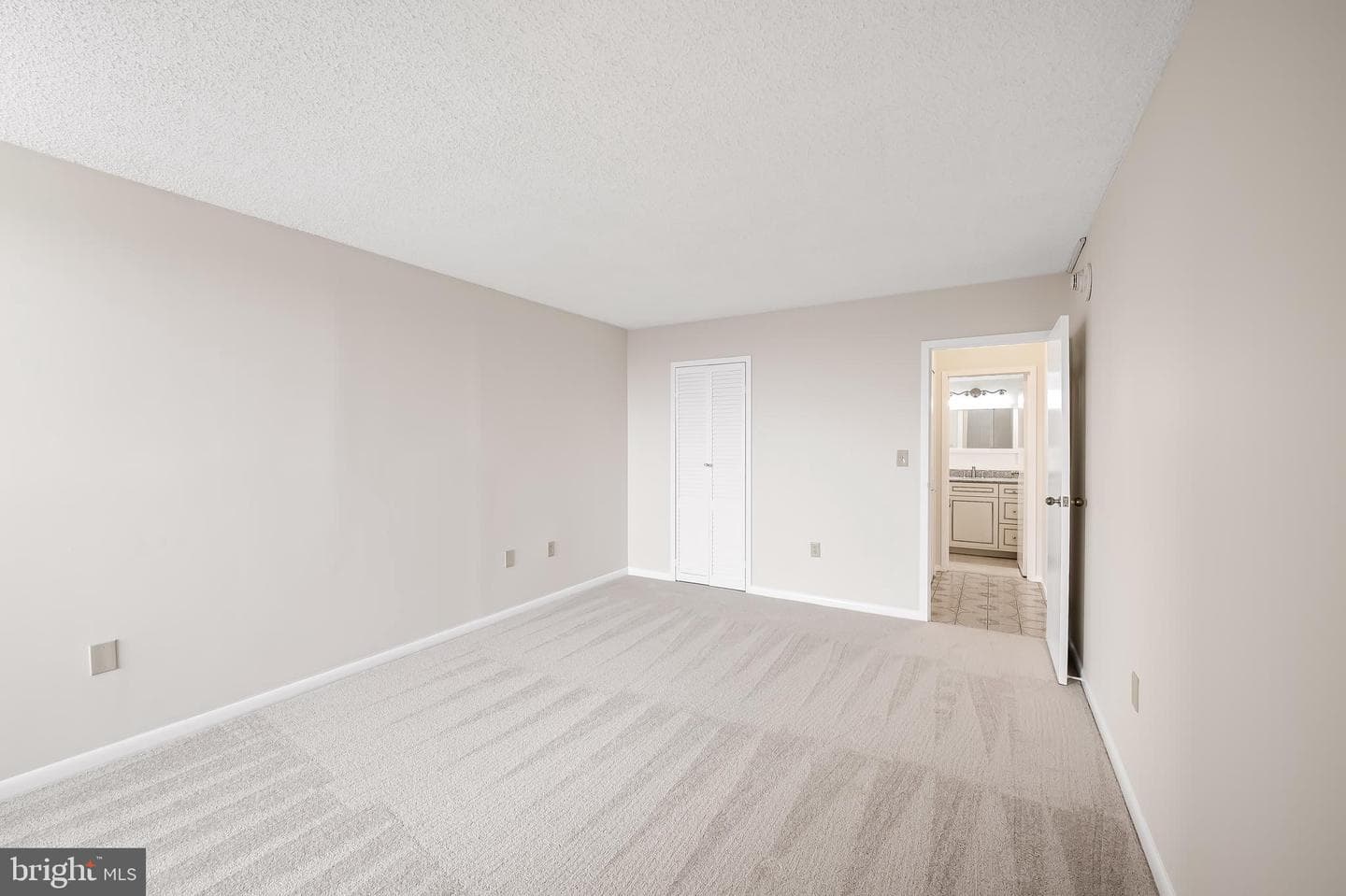 205 E Joppa Road #2604 photo 23