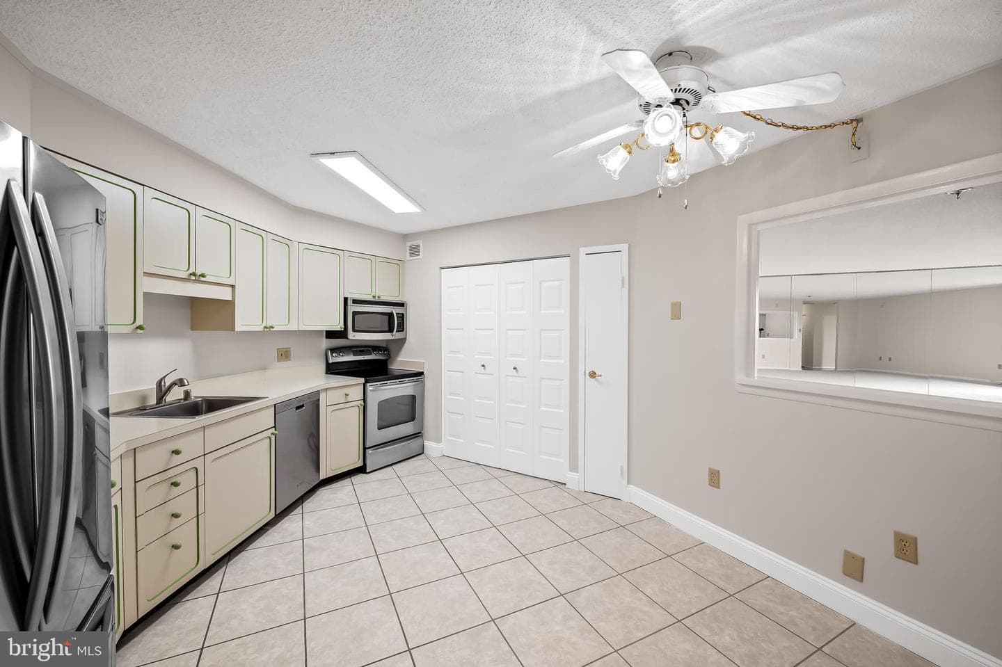 205 E Joppa Road #2604 photo 8